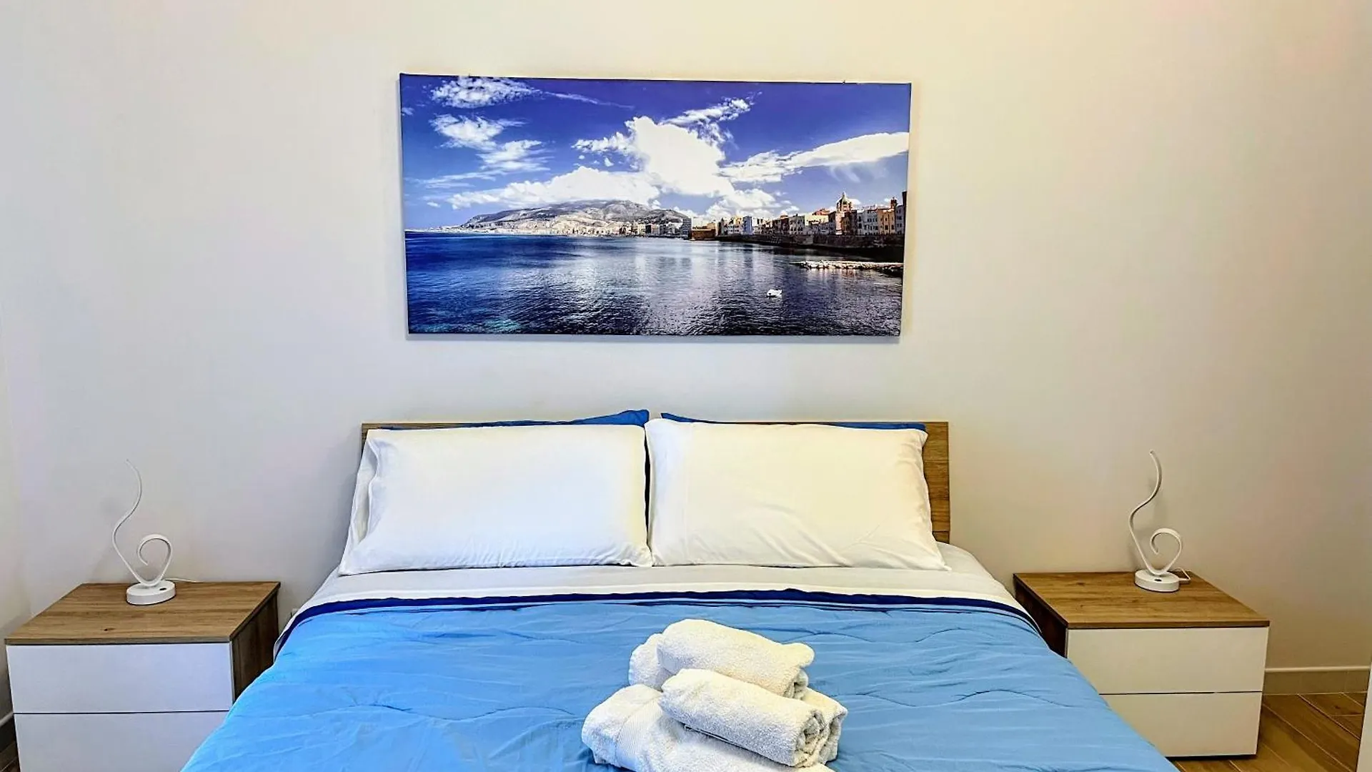 Kenzia Apartment Trapani 0*,  Italy